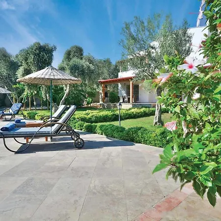 Villa Sleeps 8 Air Con Wifi *