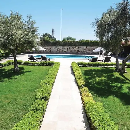 Sleeps 8 Air Con Wifi Villa Bitez